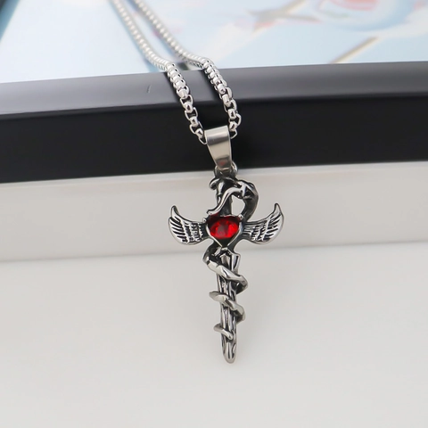 Collana con Ciondolo a Spada Avvolta da Serpente in Lega Gotica con Strass e Ali Gioielli in Stile Punk Vintage per Uomo Donna