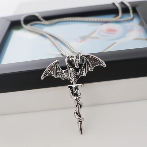 Collana con Ciondolo a Forma di Spada di Drago Gotico Vintage Per Uomo Donna Hip Hop Lega Placcata Argento Gioielli Regalo Halloween