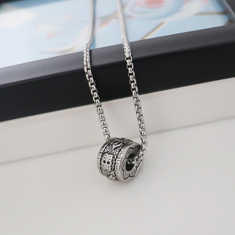 Retro Legierung Geometrisch Rund Anhänger Halskette Für Herren Damen Unisex Hip Hop Geschnitzt Blume Kette Schmuck Geschenk