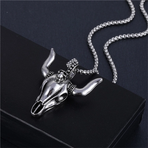 Collana con Pendente a Forma di Teschio di Testa di Toro in Lega Retro per Uomo Hip Hop Rock Style Argento Ossidato Gioielli