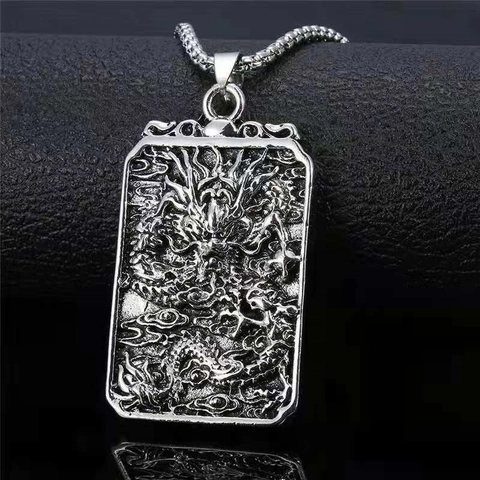 Collana con Pendente a Etichetta Quadrata in Rilievo a Drago in Lega Retro Pendente a Drago Intagliato Vintage con Catena a Grumet Gioielli Punk Regalo