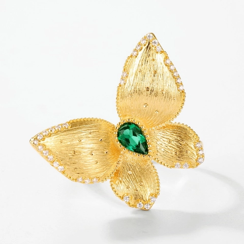 925 Sterling Zilveren Vlinderring Met In Laboratorium Gekweekte Smaragd Druppel Edelsteen Geborstelde Textuur Ring