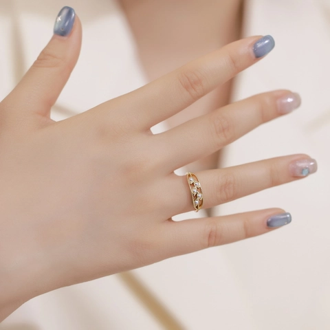 Vintage 925 Sterling Silver Gold Plated Hollow Leaf Ring For Women Light Luxury Artificial Pearl Flower Finger Ring Jewelry Gift
