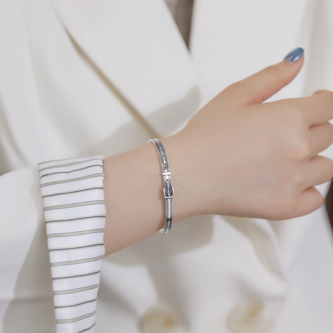 Brazalete de Puño con Hebilla de Cinturón de Plata de Ley S925 Vintage y Anillo Abierto Envejecido para Mujer Joyería Fina
