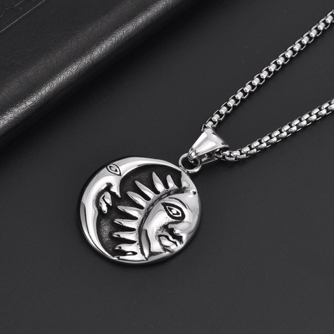 Collana con Ciondolo Sole E Luna Vintage in Acciaio al Titanio Tondo Rilievo Retro Punk Gioielli Catena Box Uomo Regalo