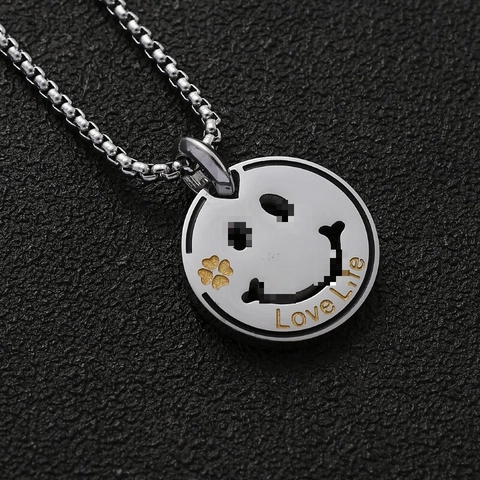 Hip Hop Titanium Steel Smiley Face Four Leaf Clover Pendant Necklace Love Life Engraved Round Medal Box Chain Jewelry Gift