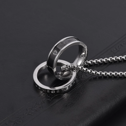 Stainless Steel Interlocking Double Ring Pendant Necklace For Couples Love Eternal Engraved Rhinestone Jewelry Gift For Men Women