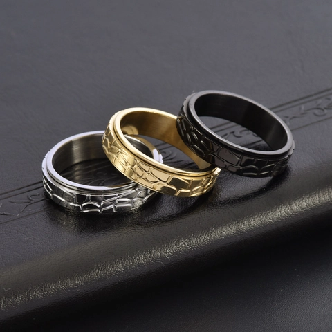 Minimalistische Titaniumstaal Spinner Ring Voor Heren Dames Mode Steentextuur Roterende Vingerring Decompressie Sieraden