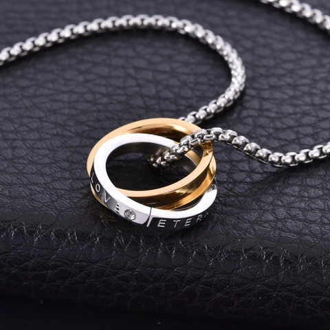 Titanium Steel Double Ring Pendant Necklace Minimalist Love Eternity Engraved Rhinestone Interlocking Box Chain Jewelry Gift
