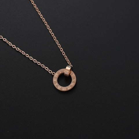 Roestvrijstalen Romeinse Cijfers Dubbele Ring Halsketting Roségoud Verguld Met Strass Minimalistische Sieraden Voor Dames Elegant Cadeau
