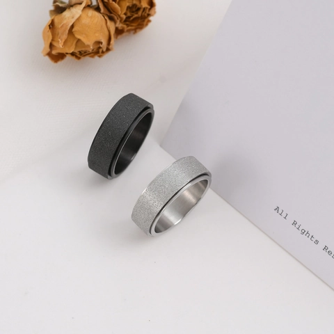 Anello in Acciaio al Titanio Rotante da 8mm per Uomo Semplice Anello Spinner Placcato Nero Argento Gioielli Moda Decompressione