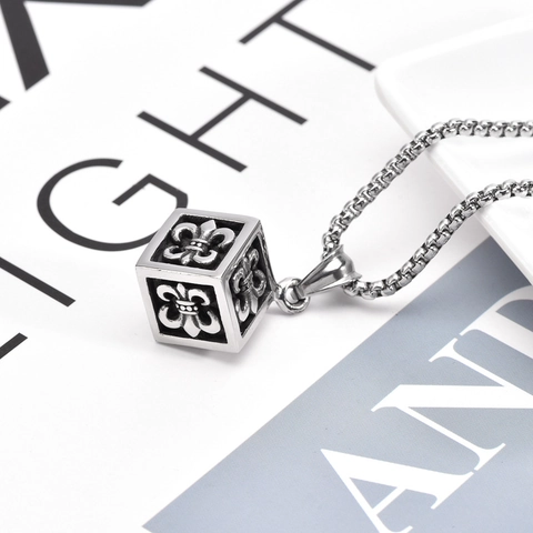Vintage Titanium Steel Cube Pendant Necklace Men Punk Gothic Fleur De Lis Box Chain Distressed Retro Jewelry Long Sweater Chain