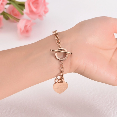 Bracciale da Donna in Acciaio Inossidabile con Pendente a Cuore Chiusura a T Catena a Maglie con Incisione Love Forever Gioielli
