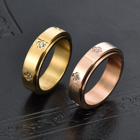 Minimalistischer Edelstahl Drehbarer Vierblättriges Kleeblatt Ring Für Damen 18K Vergoldet Strass Eingelegter Spinner Fingerring Schmuck Geschenk