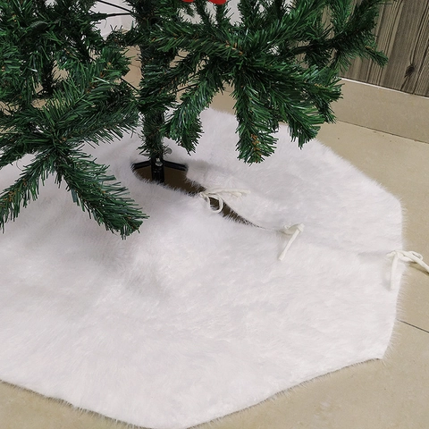 Luxury White Faux Fur Christmas Tree Skirt Hexagonal Plush Soft Knitted Polyester Tree Mat For Seasonal Holiday Decoration