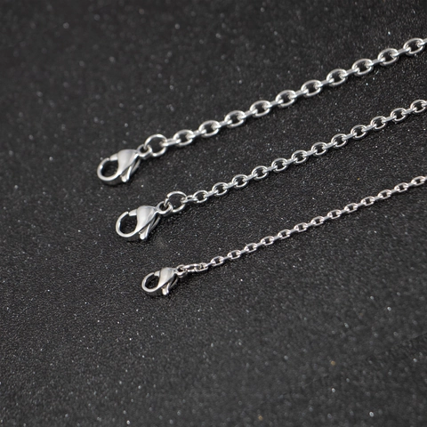 Collier Unisexe en Acier Inoxydable Chaîne en O Coupe sur Quatre Côtés Chaîne de Base Polie Bijoux Minimalistes Homme Femme