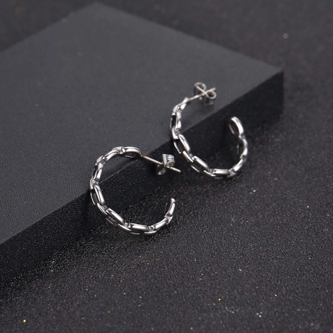Women Minimalist Titanium Steel Chain Link Hoop Earrings C-Shaped Hollow Geometric Punk Industrial Style Silver Stud Jewelry