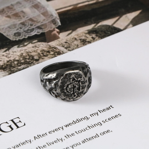 Men's Retro Stainless Steel Ring Antique Silver Irregular Hammered Texture Industrial Punk Band Ring For Men Vintage Jewelry