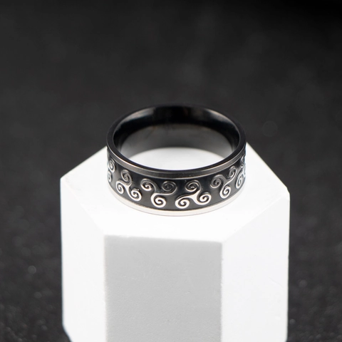 Anello in Acciaio Inossidabile Nordico Con Motivo Triskelion Celtico Vintage Nero Argento Galvanico per Uomo e Donna