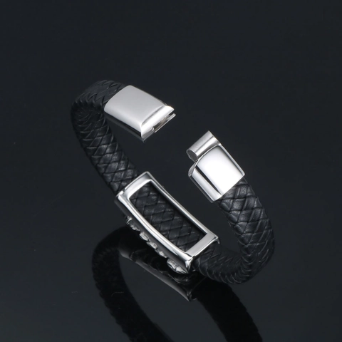 Bracciale da Uomo Retro in Acciaio al Titanio con Scorpione in Pelle Intrecciata Gothic Punk Gioielli Animali per Festa Quotidiana Regalo Nero Argento