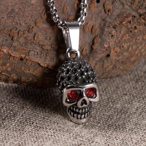 Collana Con Ciondolo a Teschio in Acciaio Inossidabile Vintage per Uomo Gothic Punk Occhi di Strass Rossi Halloween Gioielli