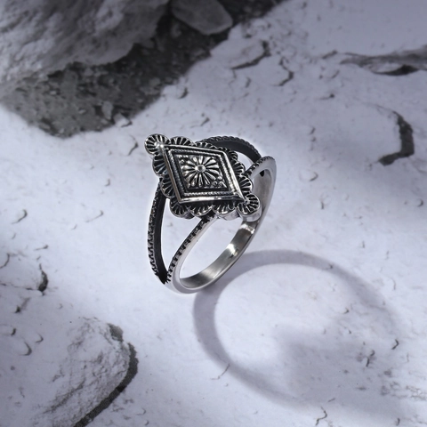Vintage Bohemian Stainless Steel Rhombus Sunflower Engraved Ring Bracelet Necklace For Women Antique Silver Ethnic Jewelry