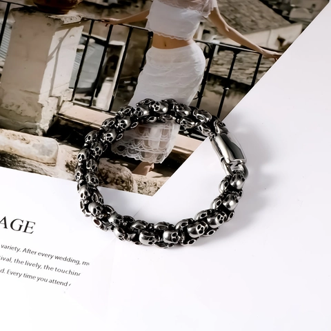 Bracciale da Uomo in Acciaio Inossidabile con Testa di Teschio Vintage Punk Gothic Heavy Metal Lucidato Gioielli Biker Regalo