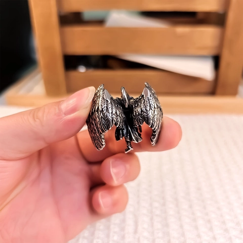 Retro Roestvrij Staal Engel Met Zwaard Hanger Halsketting Voor Heren Gothische Vleugels Krijger Sieraden Cadeau Vintage Geoxideerd Zilver