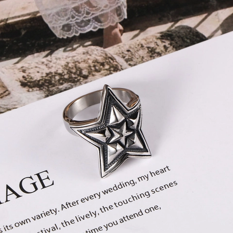 Punk Retro Titanium Steel Five-Pointed Star Ring For Men Vintage Rock Style 3D Stereo Star Band Ring Fashion Jewelry Gift