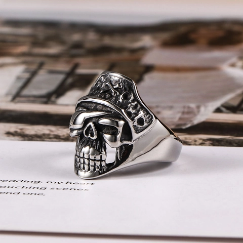 Vintage Punk Pirate Skull Ring Stainless Steel Gothic Hip Hop Biker Jewelry Retro Titanium Steel Ghost Head Finger Ring