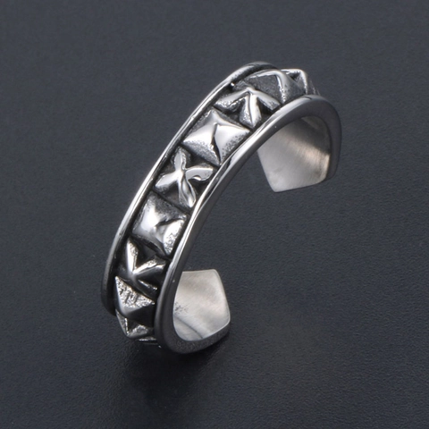 Anello Aperto Intagliato in Acciaio Inossidabile Retro Punk Gotico Borchie Motivo Geometrico Regolabile per Uomo Donna