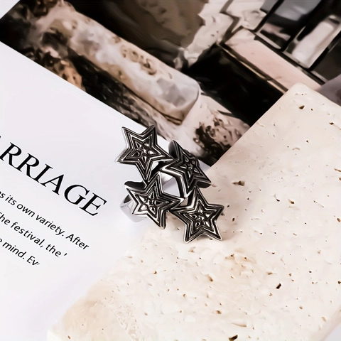 Vintage Titanium Steel Overlapping Star Ring For Men Punk Rock Stainless Steel Pentagram Finger Ring Fashion Jewelry Gift