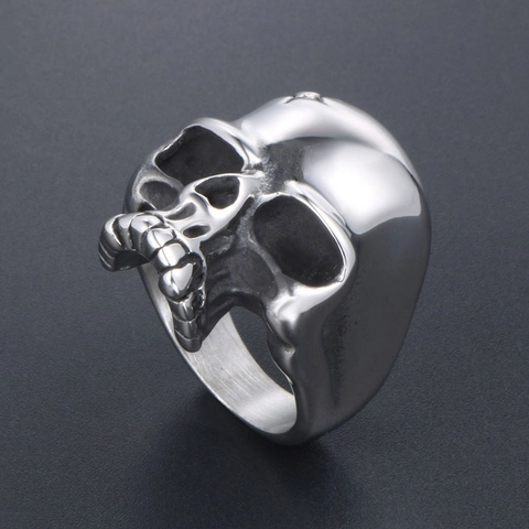 Anello con Teschio in Acciaio Inossidabile Vintage per Uomo Gothic Punk Biker Band Ring Design a Stella Ipoallergenico