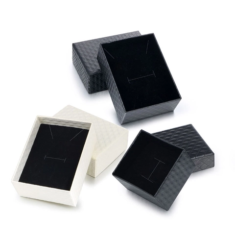 Modern Quilted Jewelry Box Thick Cardboard Gift Box For Ring Pendant Earrings Storage Elegant Embossed Jewelry Organizer Packaging