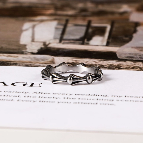 Vintage Gothic Skelett Titanstahl Ring Für Herren Damen Punk Geometrischer Knochen Fingerring Retro Distressed Hip Hop Schmuck