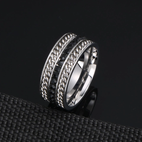 Unisex Titanium Steel Band Ring With Black Rhinestone Inlaid Cuban Chain Texture Punk Rock Style Jewelry Finger Ring Accessory