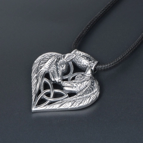 Vintage Titanium Steel Double Wolf Head Heart Pendant Necklace Celtic Knot Viking Gothic Jewelry Gift For Men Women