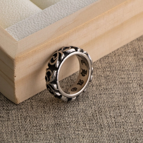 Vintage Gothic Titanium Staal Ring Reliëf Gesneden Krulpatroon Verweerd Punk Biker Ring Unisex Retro Sieraden Accessoire