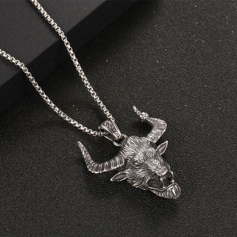 Hip Hop Men Titanium Steel Bull Head Pendant Necklace Antique Silver Gothic Bull Skull Animal Pendant Vintage Jewelry Gift For Men