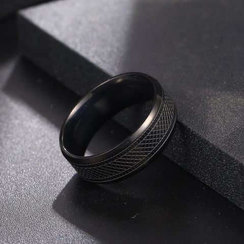 Anello a Fascia in Acciaio al Titanio Nero con Textura a Griglia per Uomo Punk Hip Hop Gioielli alla Moda
