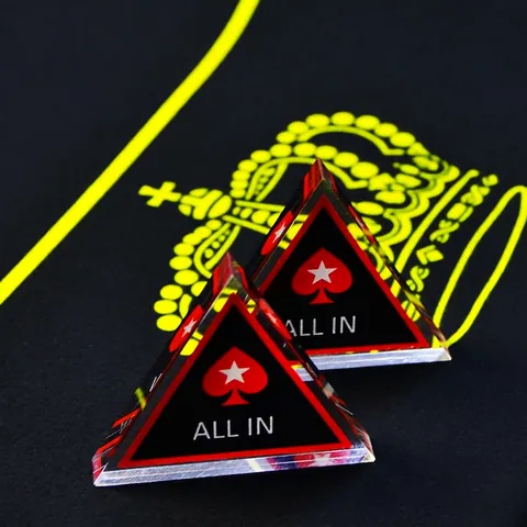 Marcador All In Triangular de Acrílico de Doble Cara Botón de Repartidor Accesorios Profesionales para Juegos de Cartas Texas Holdem