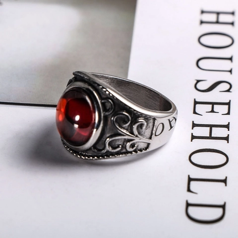 Vintage Titanium Steel Men's Ring With Oval Red Rhinestone Antique Silver Baroque Engraved Band Ring Hip Hop Jewelry