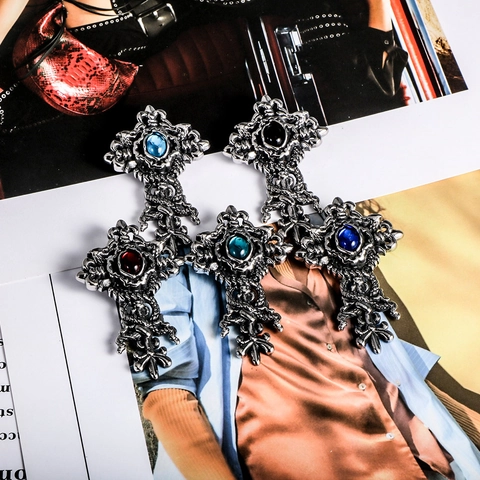 Collana con Pendente a Croce Avvolto da Dragone Gotico Vintage Acciaio al Titanio Strass Intarsiato Gioielli Punk Retro