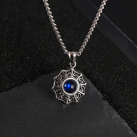 Retro Titanium Steel Round Plate Pendant Necklace For Unisex Blue Zirconia Ancient Totem Radiating Pattern Jewelry