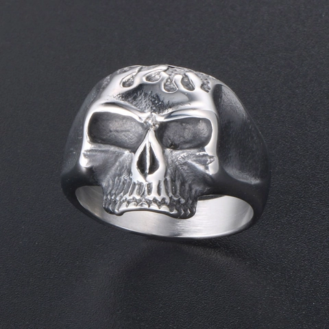 Anello da Uomo con Teschio Vintage Punk Acciaio al Titanio Motivo a Fiamma Gotico Biker Band Oro Retro Hip Hop Gioielli