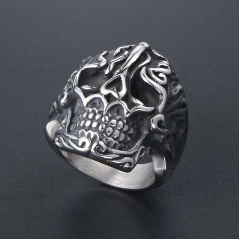 Vintage Titanium Steel Skull Ring For Men Gothic Punk Floral Pattern Oxidized Silver Color Distressed Biker Jewelry Finger Ring