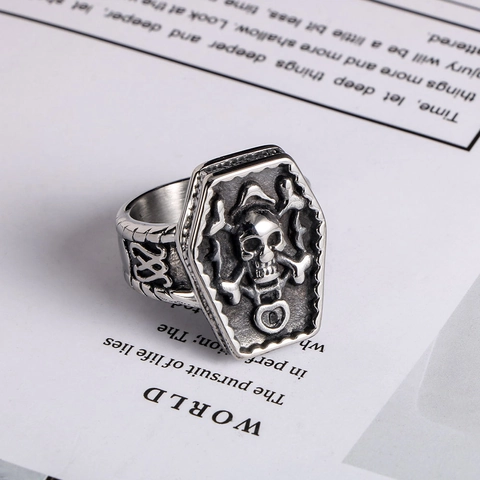 Bague Cercueil Crâne Gothique Vintage Hommes Acier Titane Punk Rock Pirate Crâne Os Croisés Bague pour Halloween Fête Bijoux