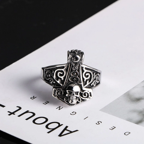 Bague Crâne Marteau de Thor Viking Vintage pour Hommes Bague Punk Hip Hop en Acier Titane Bijoux Biker Mjolnir Gothique Cadeau Halloween