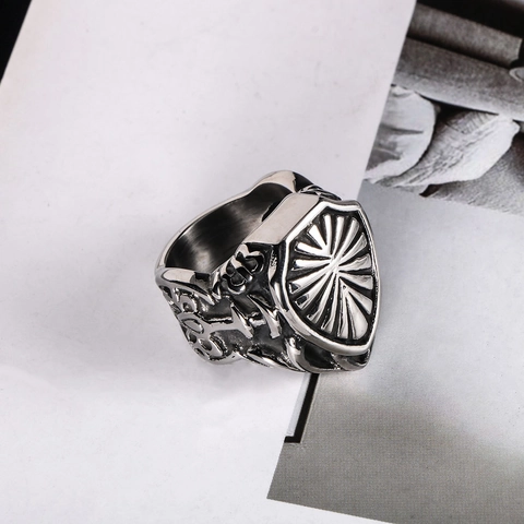 Vintage Herren Titanstahl Schild Ring Punk Gothic Strahlendes Muster Siegelring Verweerter Mode Schmuck Geschenk