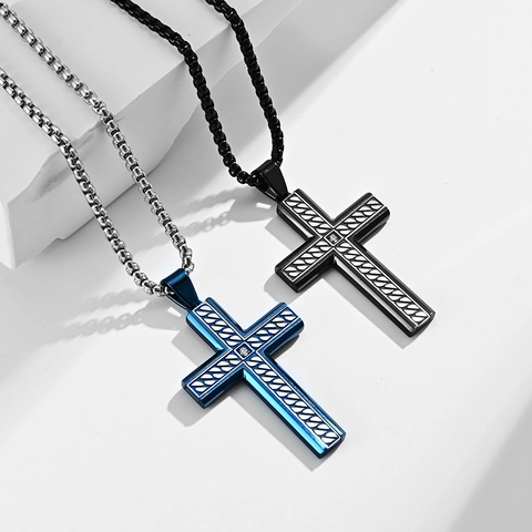 Collana con Ciondolo a Croce in Acciaio Inossidabile da Uomo Gothic Punk Blu Nero Trama Incisa Strass Gioielli Regalo